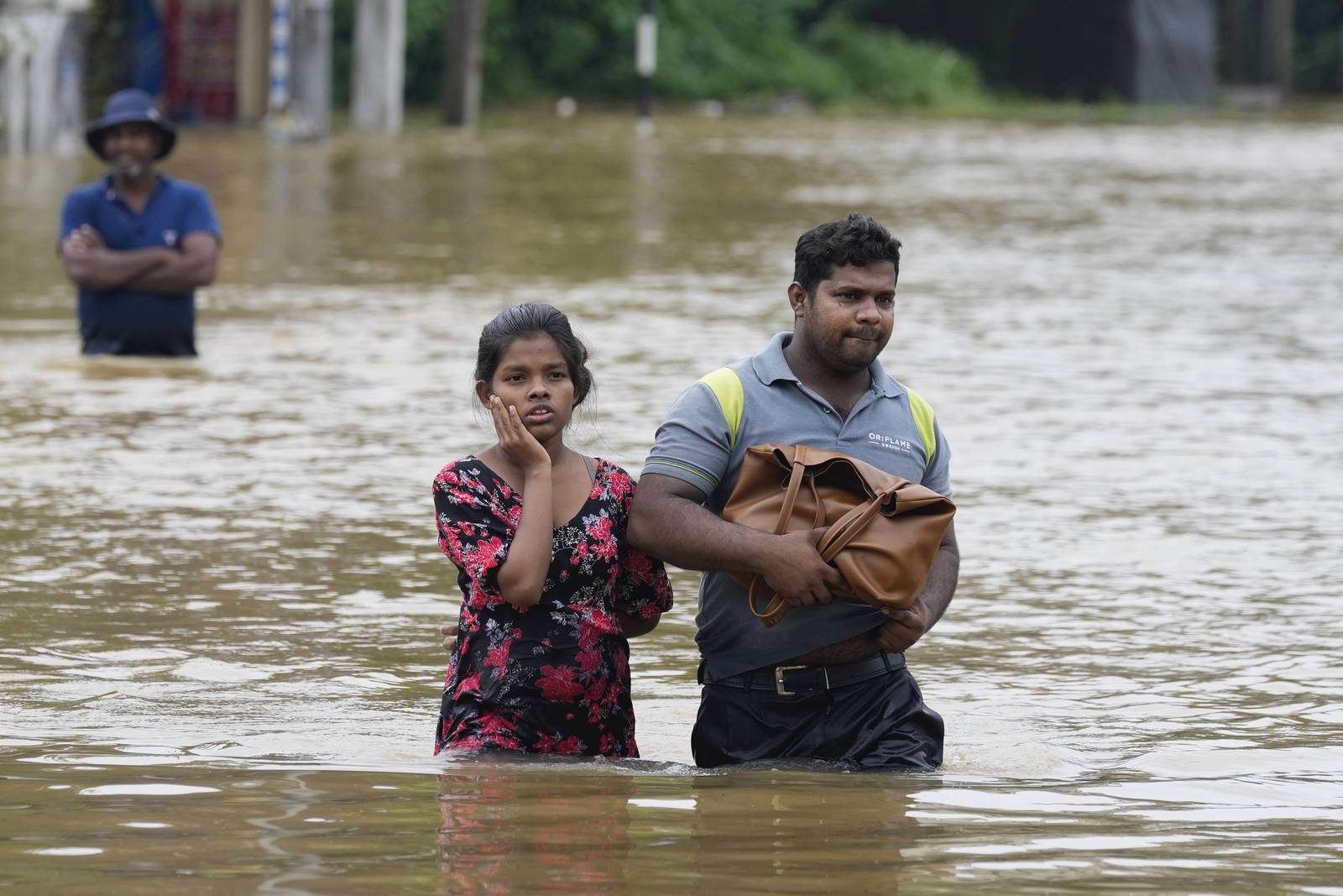 Sri Lanka closes schools as floods and mudslides leave 10 dead and 6