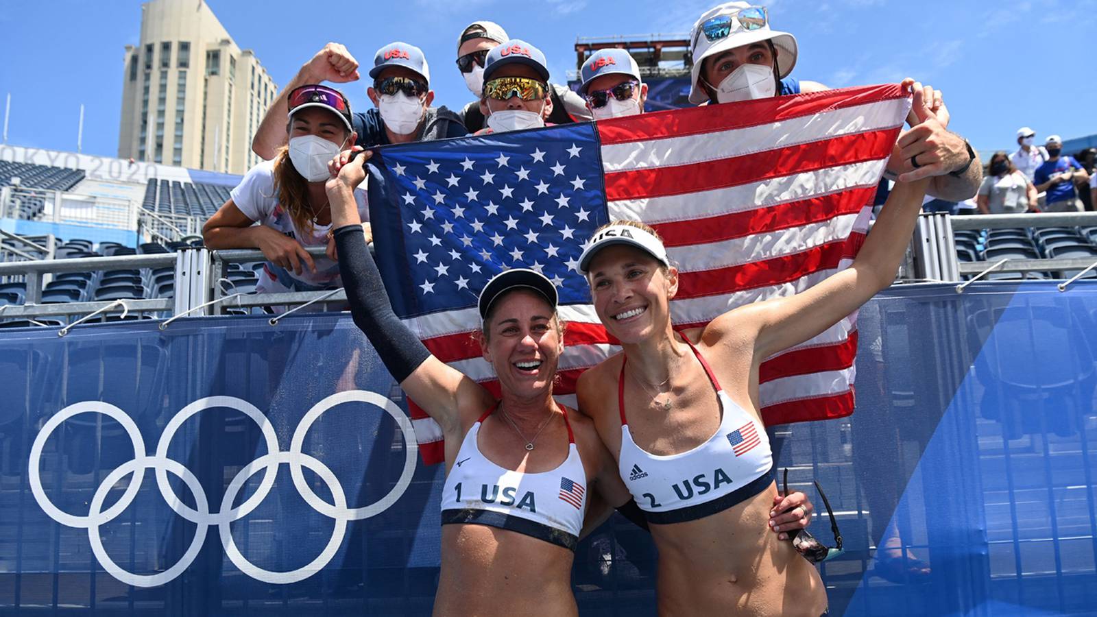 Photos Us Wins Olympic Gold In Womens Beach Volleyball 1045 Wokv