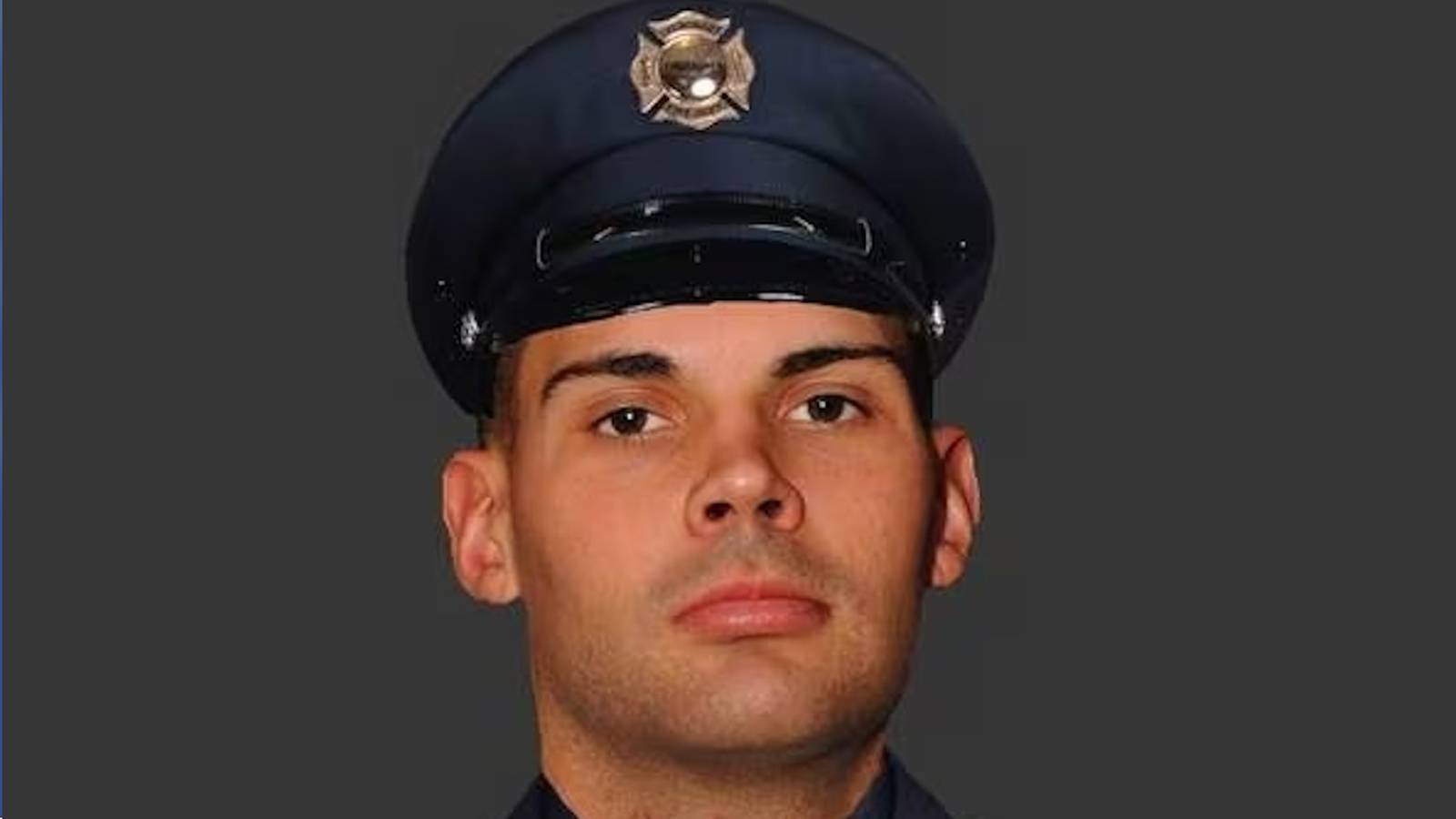 Chicago Firefighter Dies After Falling Through Roof While Battling