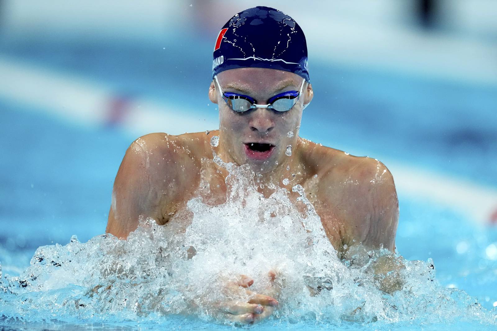 Simone Manuel flops in the 50 free, fails to advance out of the heats